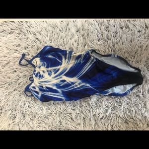 Nike swimsuit size 28